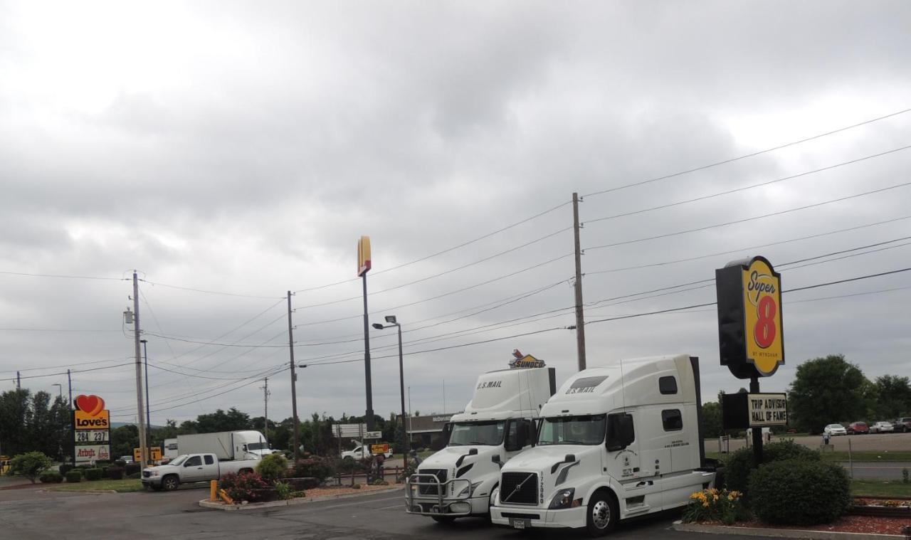 Super 8 By Wyndham Mifflinville Near Bloomsburg Buitenkant foto