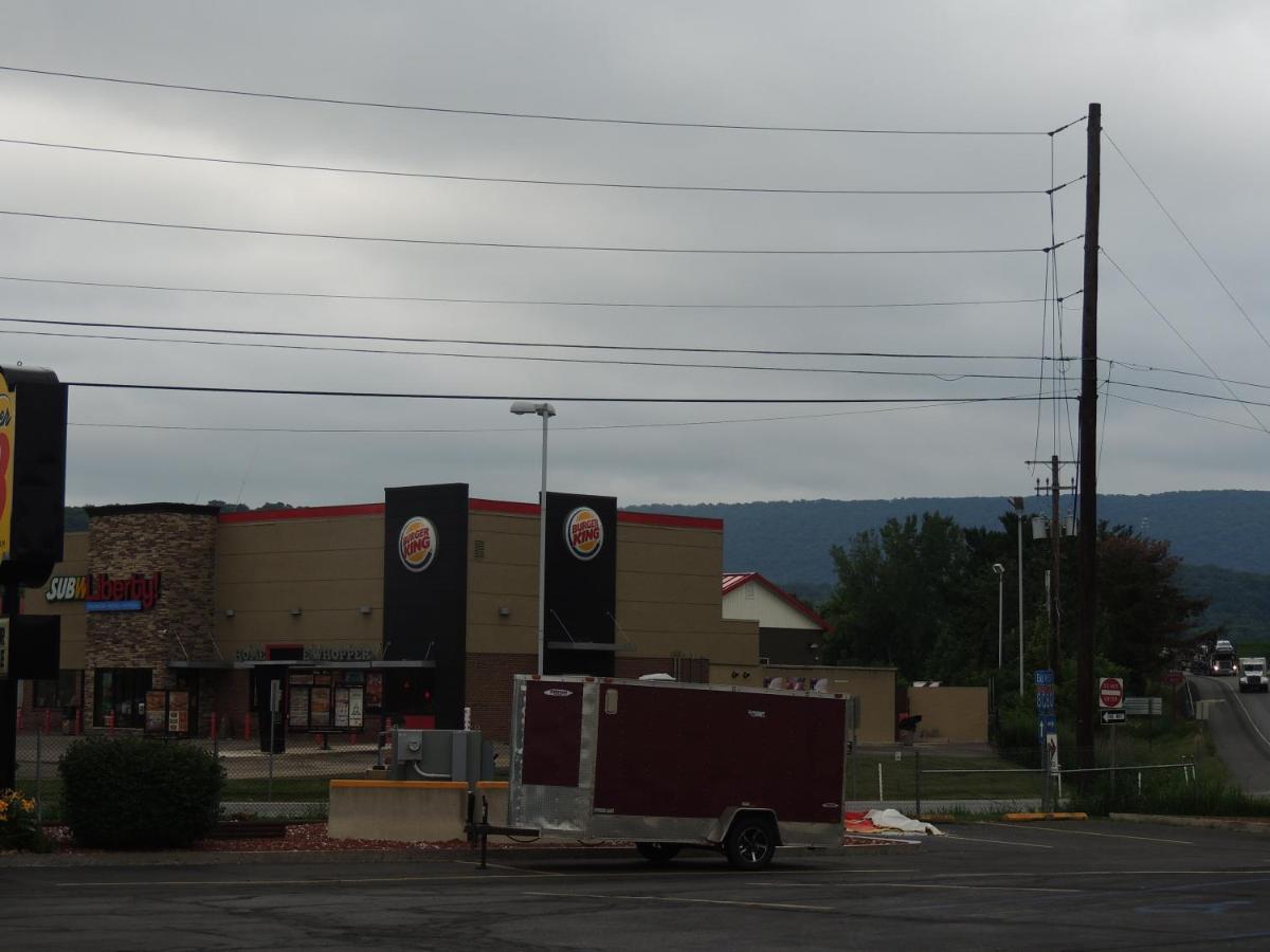 Super 8 By Wyndham Mifflinville Near Bloomsburg Buitenkant foto