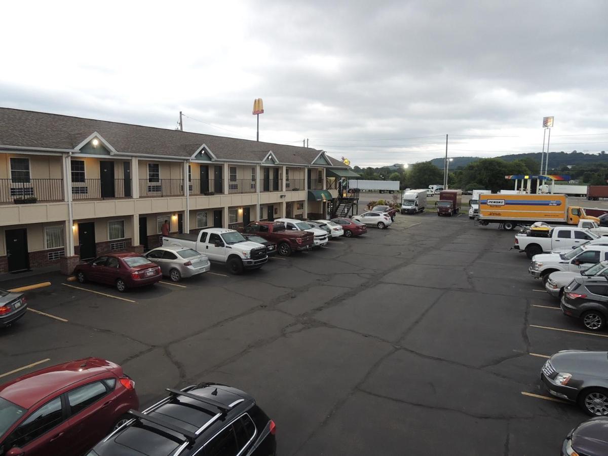 Super 8 By Wyndham Mifflinville Near Bloomsburg Buitenkant foto
