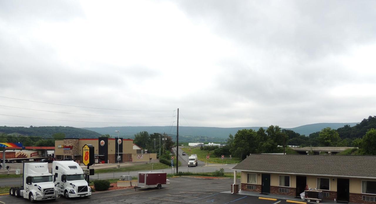 Super 8 By Wyndham Mifflinville Near Bloomsburg Buitenkant foto