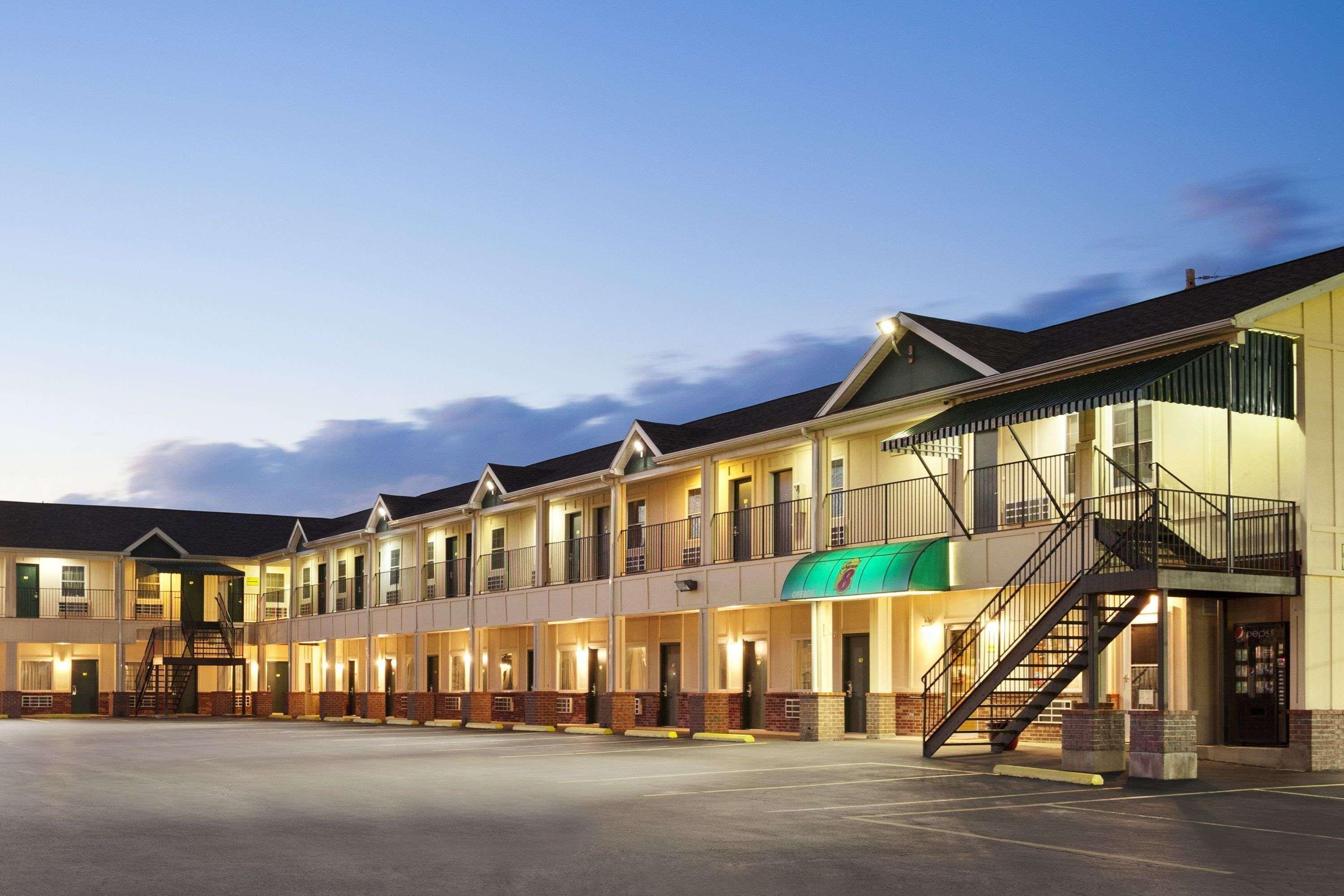 Super 8 By Wyndham Mifflinville Near Bloomsburg Buitenkant foto